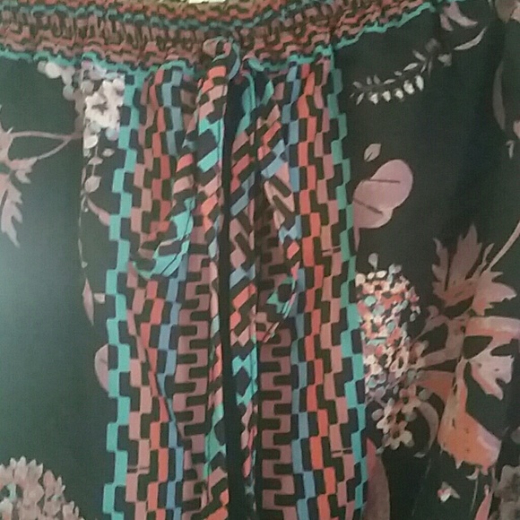 Flowery dress - Picture 2 of 4